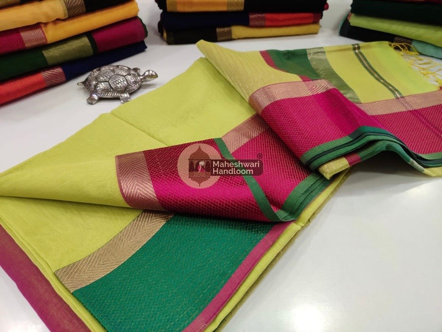 Lemon Yellow Ganga Jamuna Border Saree 26