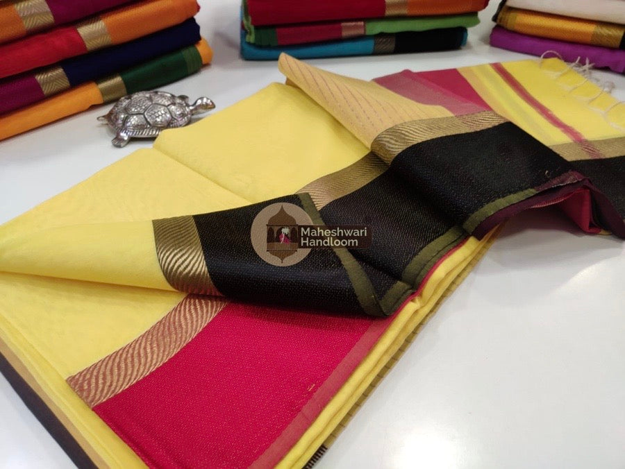 Yellow Ganga Jamuna Border Saree 030