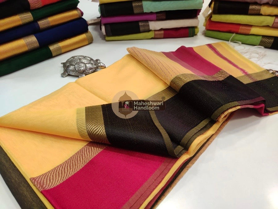 Yellow Ganga Jamuna Border Saree 033