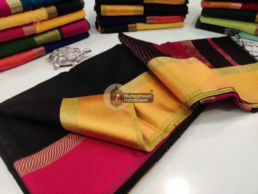 Black Ganga Jamuna Border Saree 037