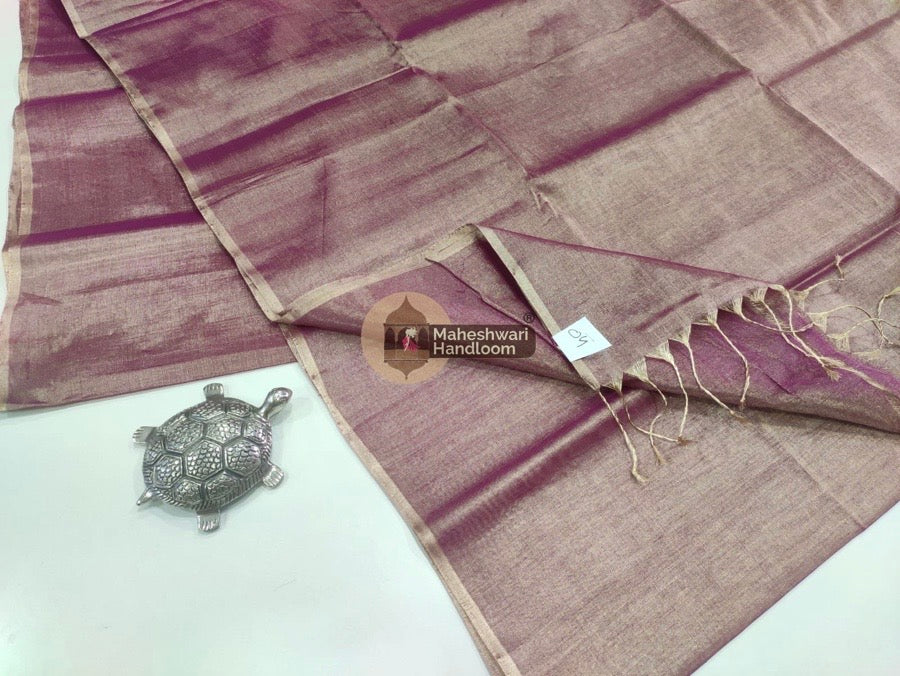 Exclusive Magenta Maheshwari Full Tissue Weaving Saree With Thin Zari Border 06