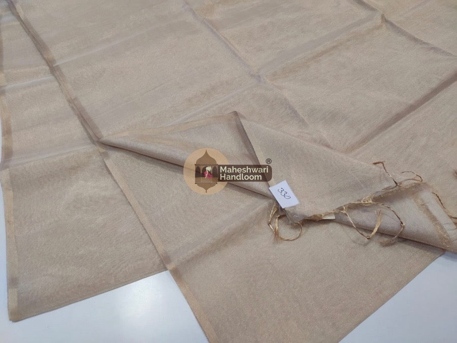 Exclusive Light Beige Maheshwari Full Tissue Weaving Saree With Thin Zari Border 03