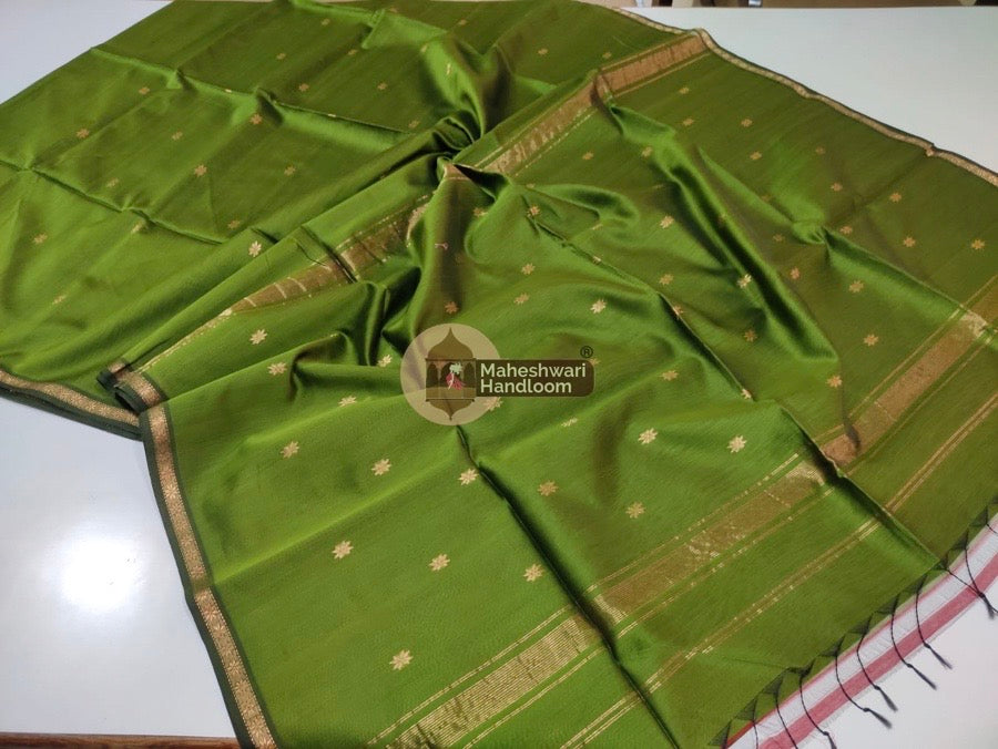 Maheshwari Mehendi Green Zari Butti Saree 011