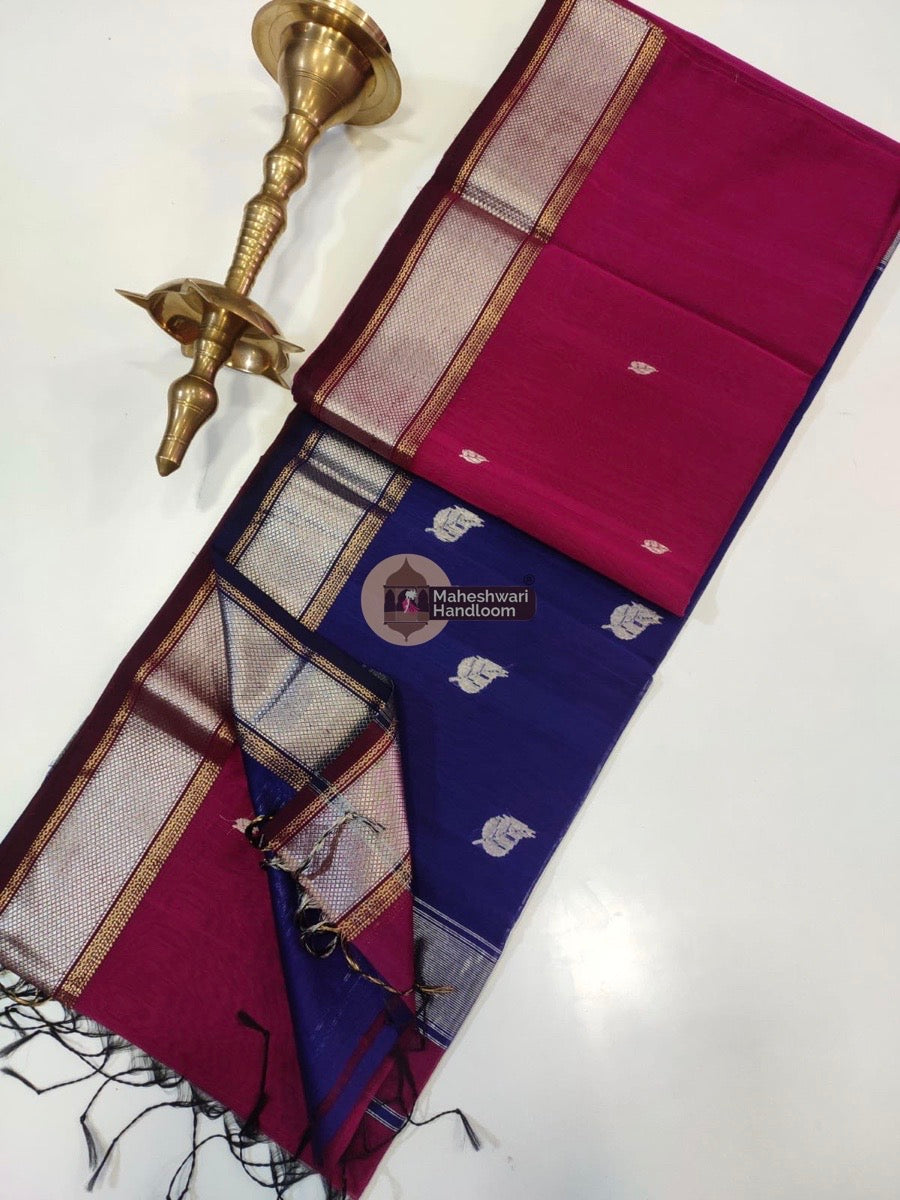 Exclusive Maheshwari Magenta Silver Butta-Butti Zari Border Saree 08
