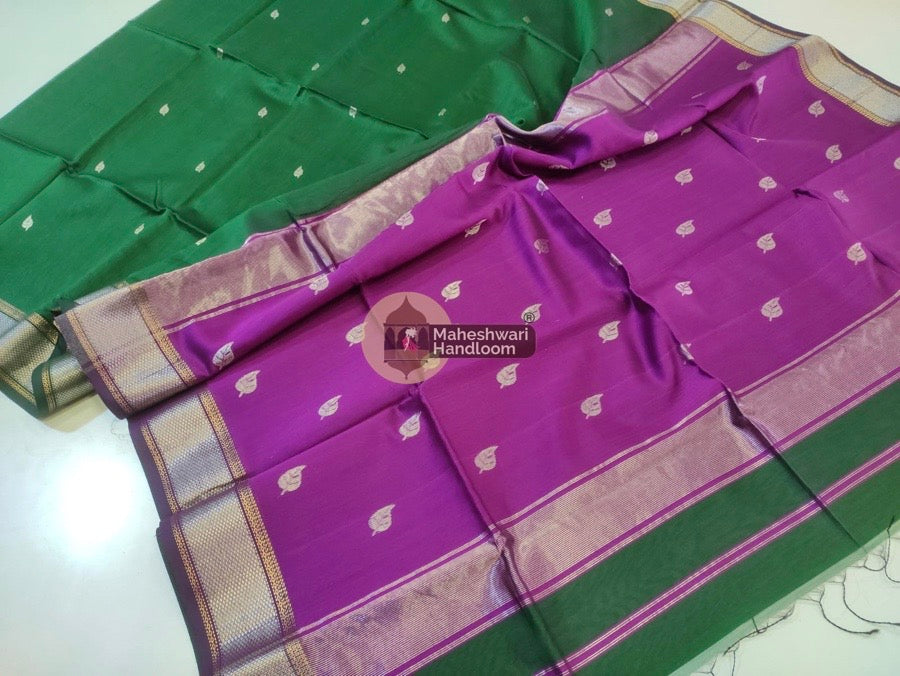 Exclusive Maheshwari Mehendi Green Silver Butta-Butti Zari Border Saree 09