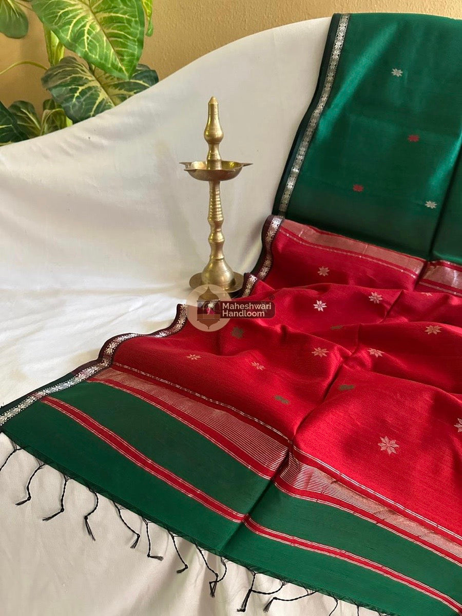 Maheshwari Bottle Green Zari Butti Saree 09