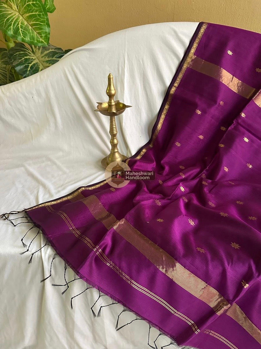 Maheshwari Purple Zari Butti Saree 014