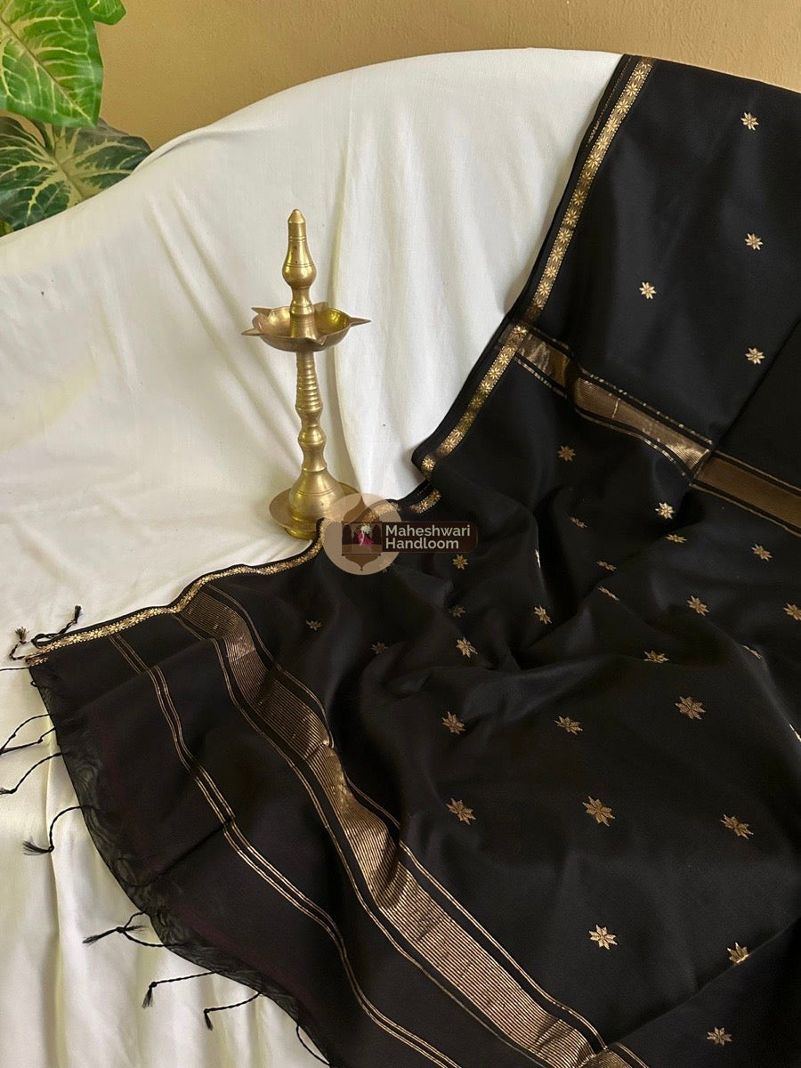  Maheshwari Black Zari Butti Saree 01