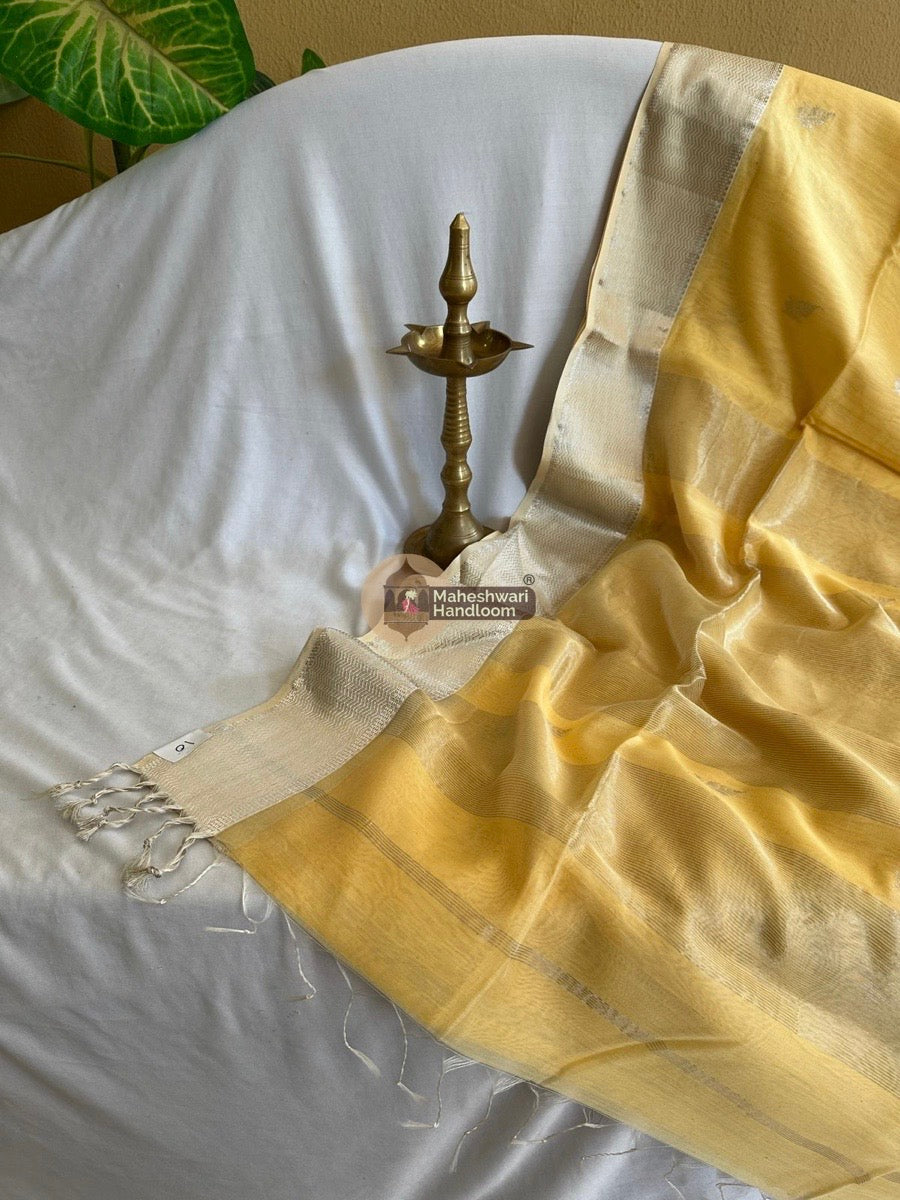 Maheshwari Yellow Silver Butti Saree 09