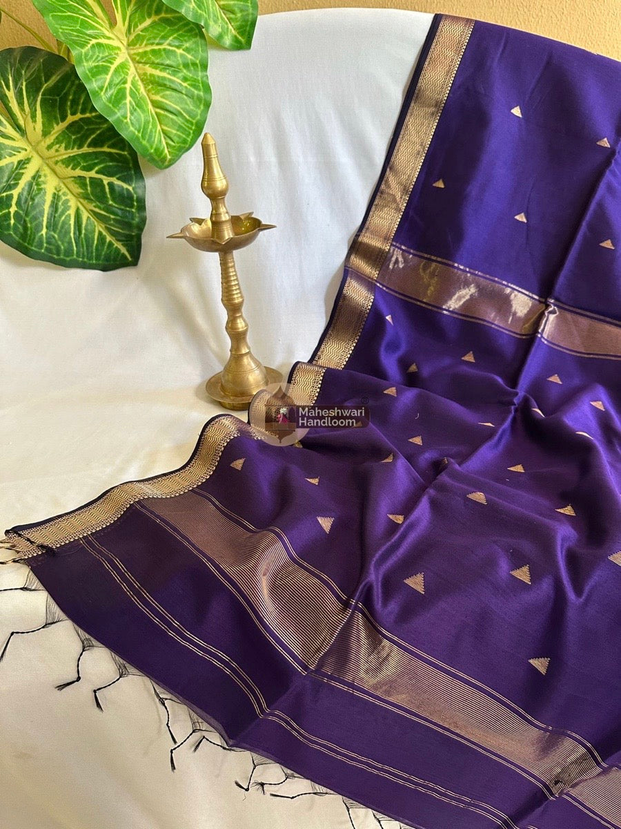 Maheshwari Violet Zari Butti Saree 04