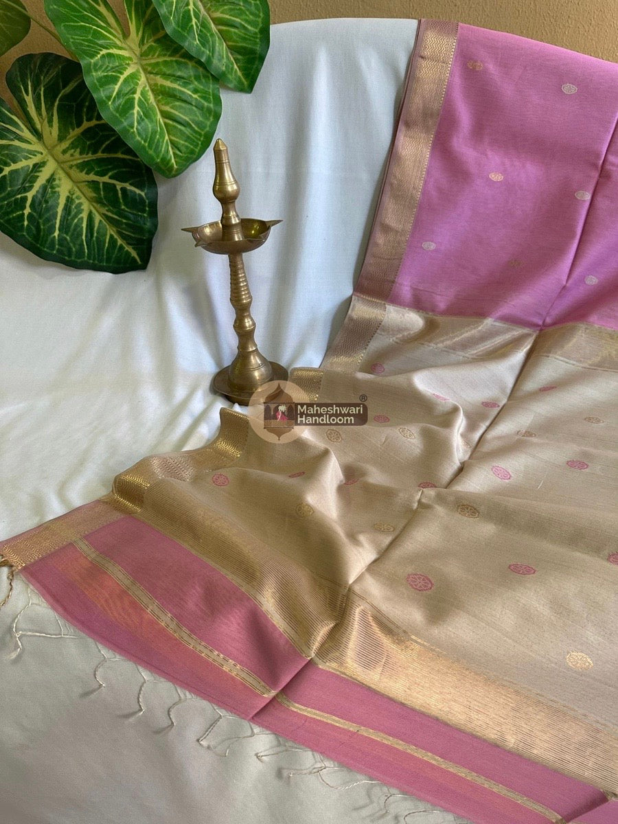 Maheshwari Onion Zari Butti Saree 014