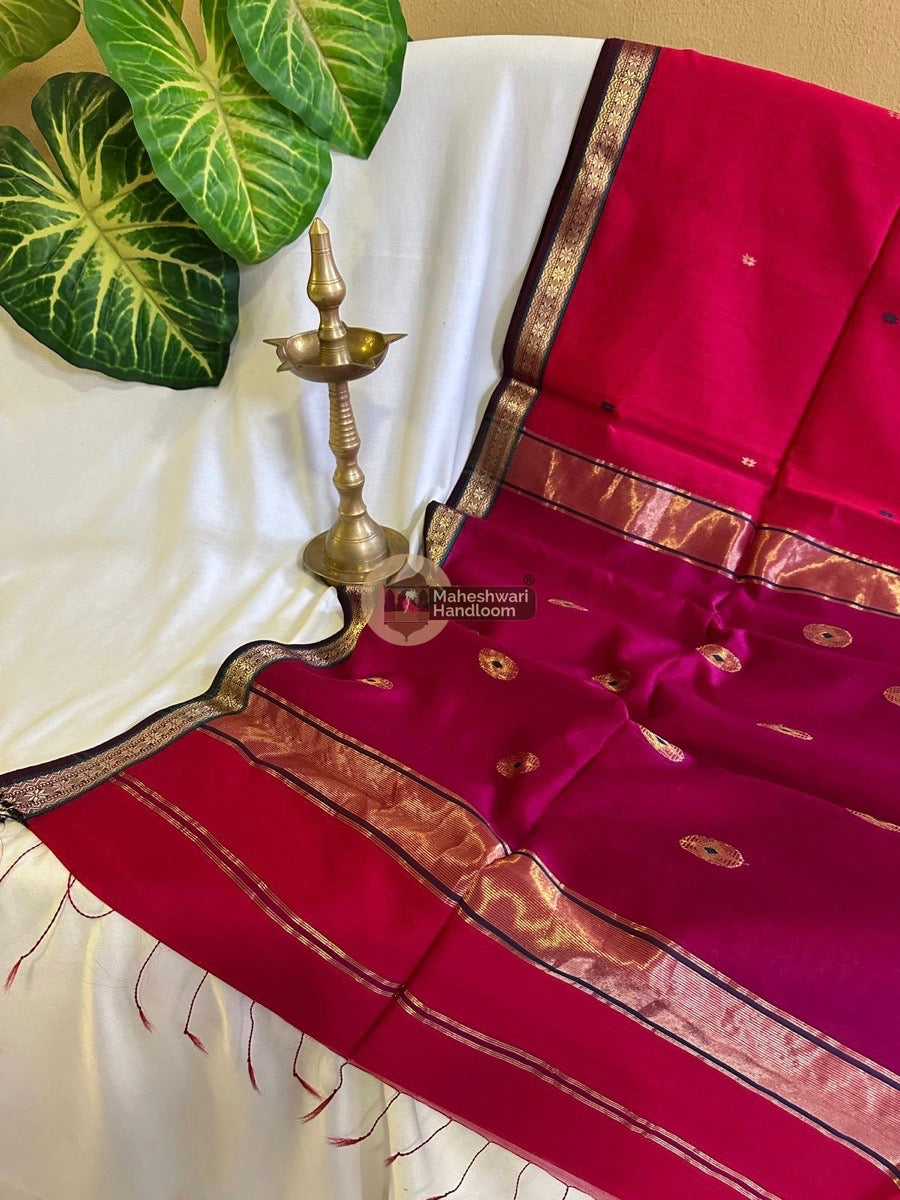 Maheshwari Red Butta-Butti Saree 01