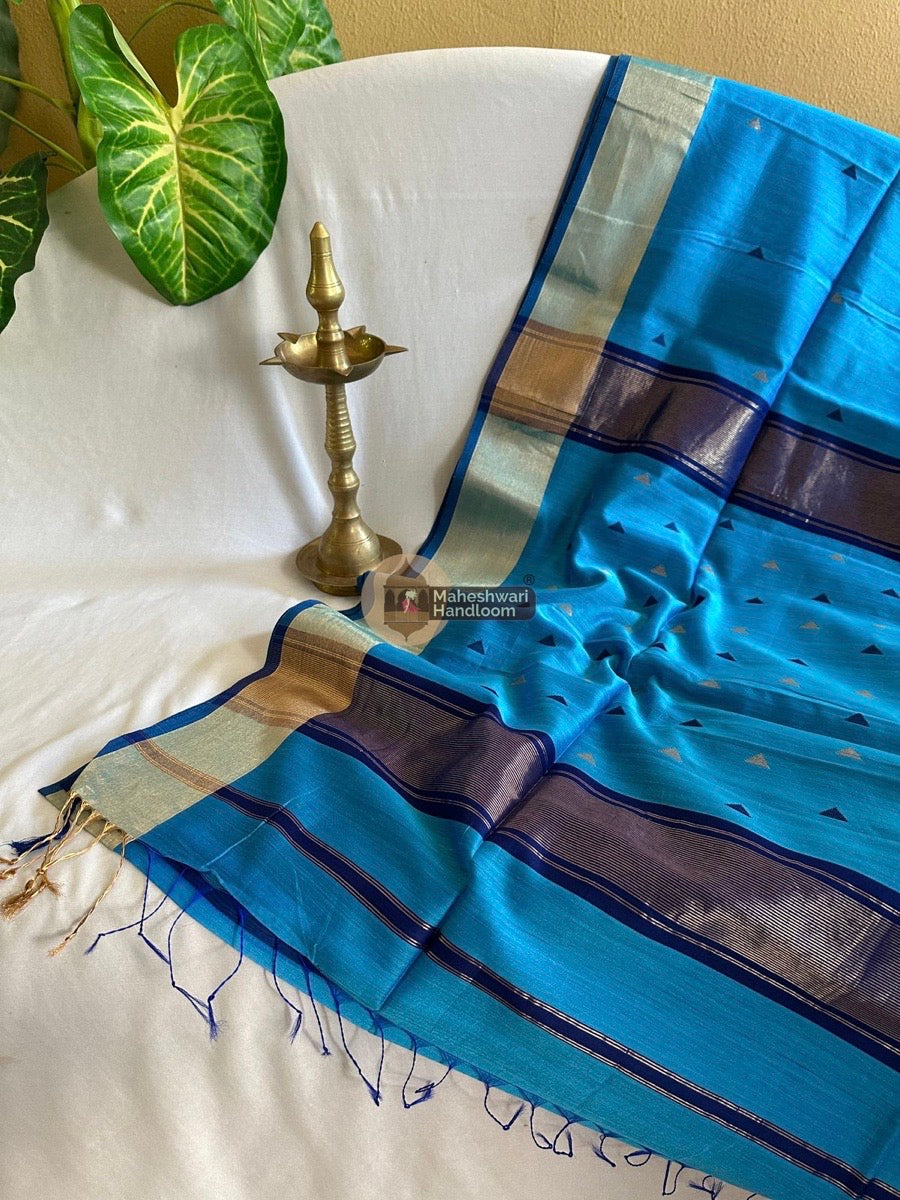 Deep Sky Blue Zari Triangle Butti Maheshwari Saree 020