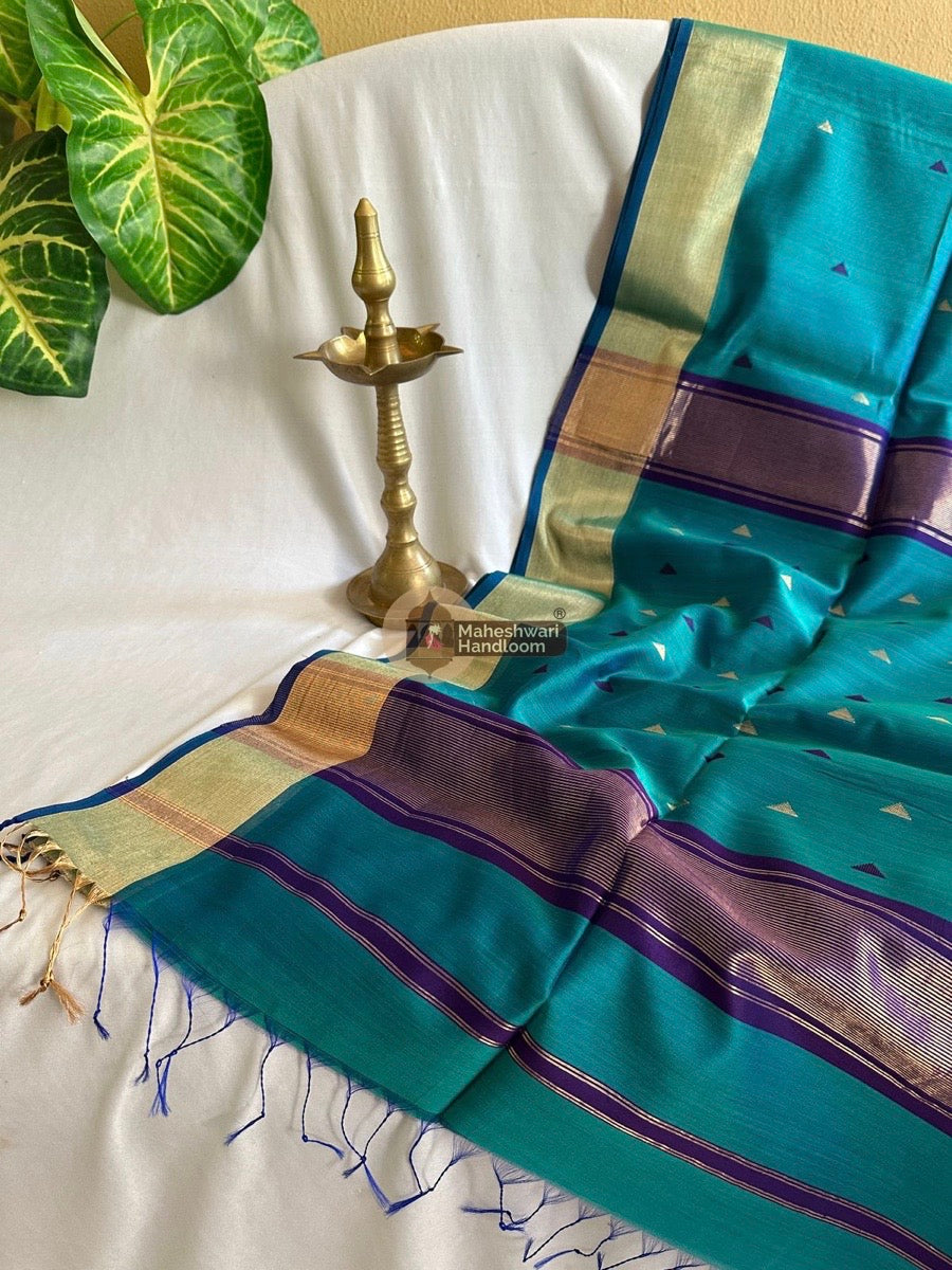 Rama Green Zari Triangle Butti Maheshwari Saree 011