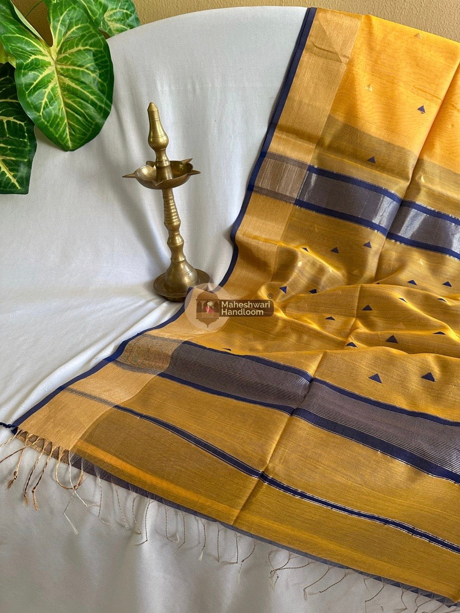 Golden Yellow Zari Triangle Butti Maheshwari Saree 013