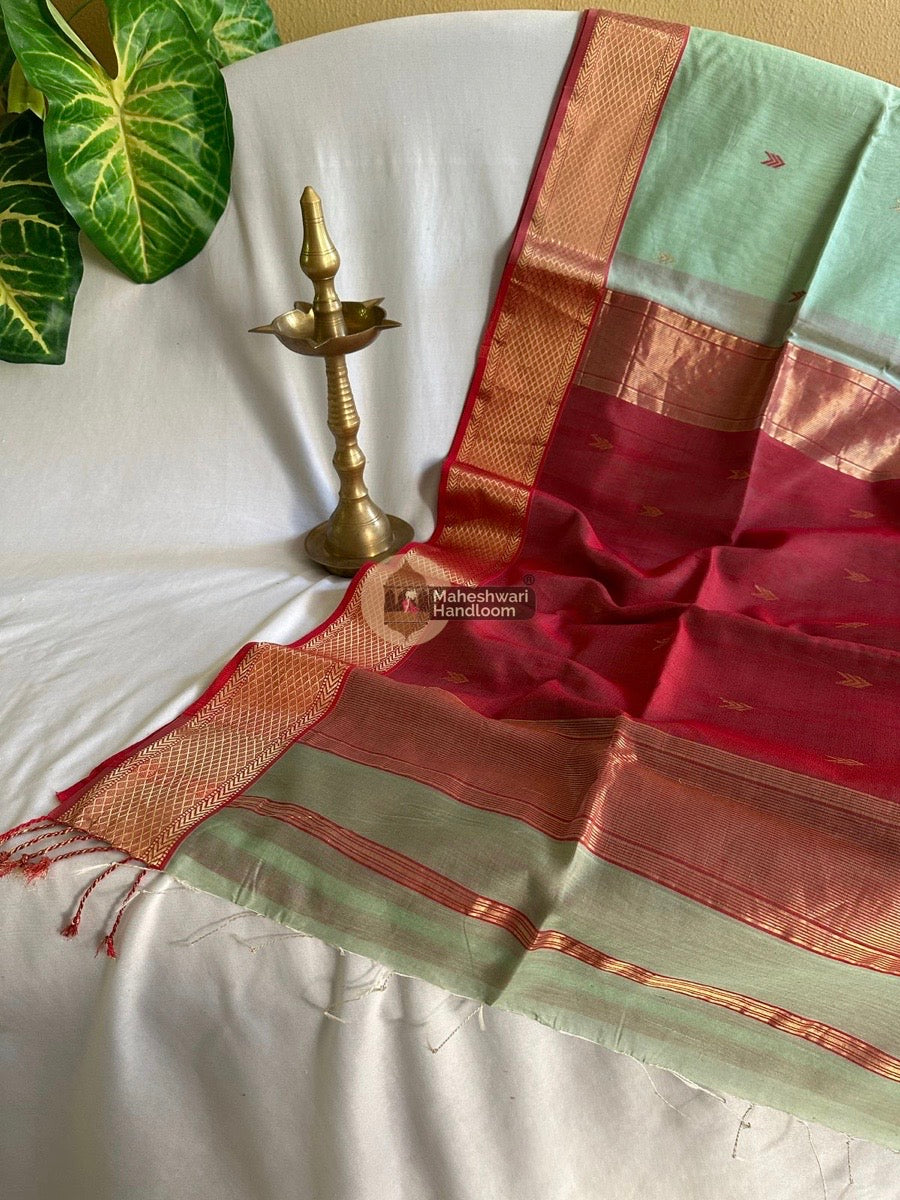 Maheshwari Pastel Aqua Green Zari Butti Saree 08