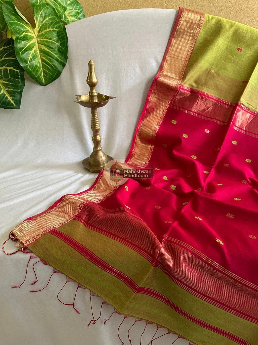 Mehendi Green Zari Butti Maheshwari Saree 021