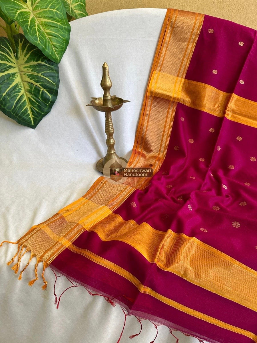 Maheshwari Rani Pink Zari Butti Saree 014