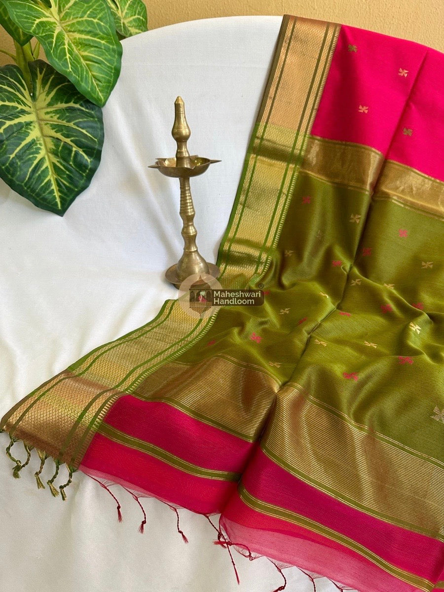 Maheshwari Rani Pink Zari Butti Saree 018