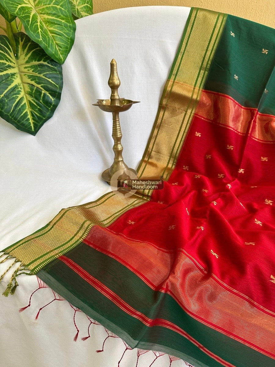 Maheshwari Dark Green Zari Butti Saree 017