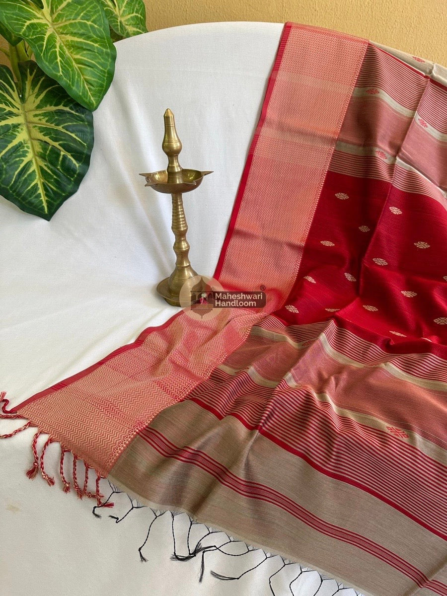 Maheshwari Beige Resham Butti Saree 05