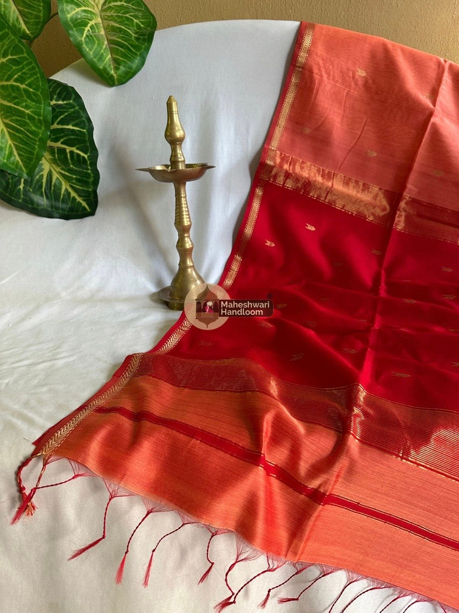 Peach Maheshwari Zari Butti Saree 08