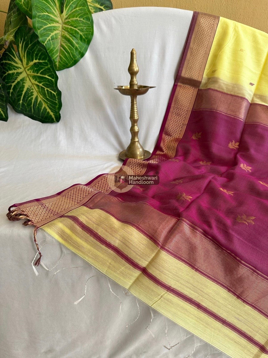 Yellow Butta Pallu Zari Border Maheshwari Saree 01