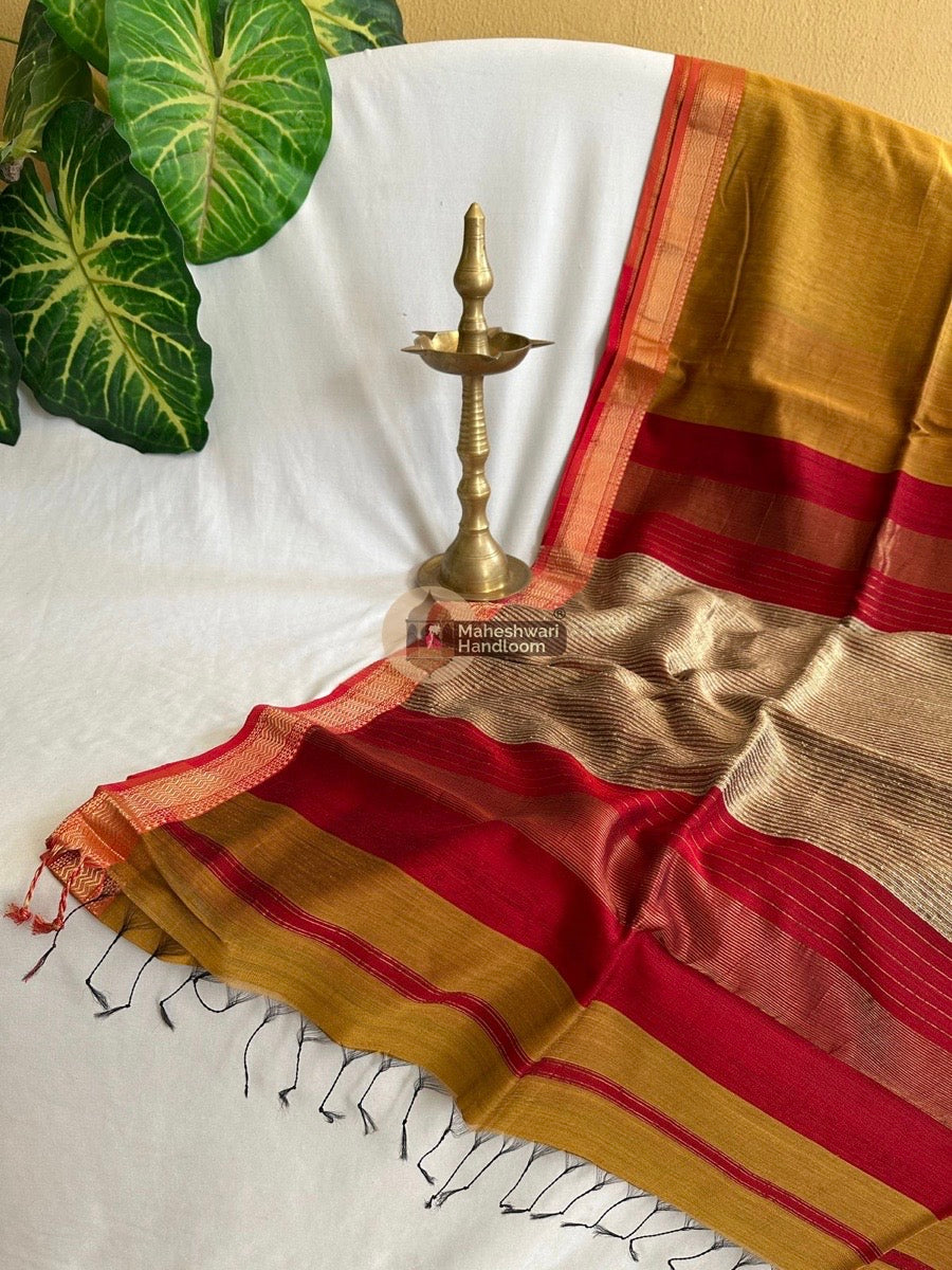 Maheshwari Mustard Yellow Gicha Pallu Saree 04