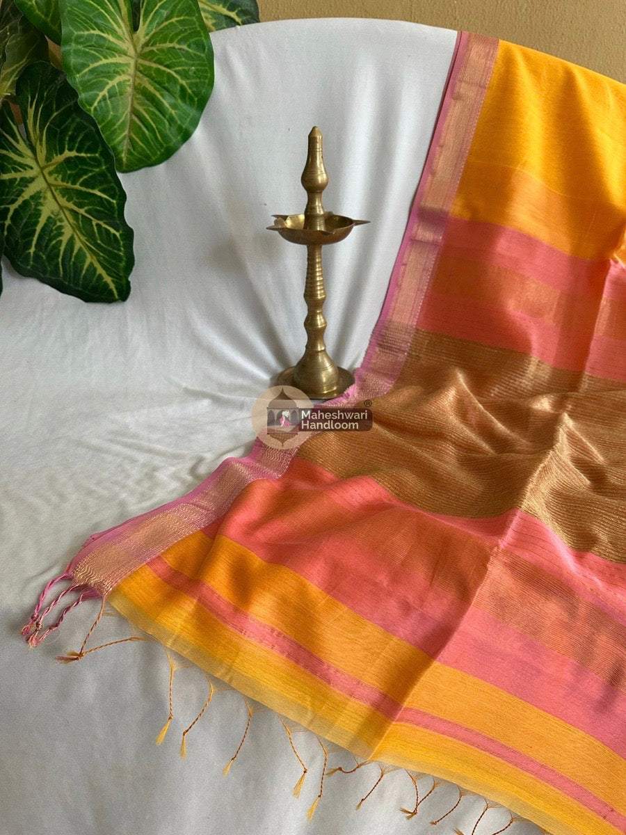 Maheshwari Mango Yellow Gicha Pallu Saree 015