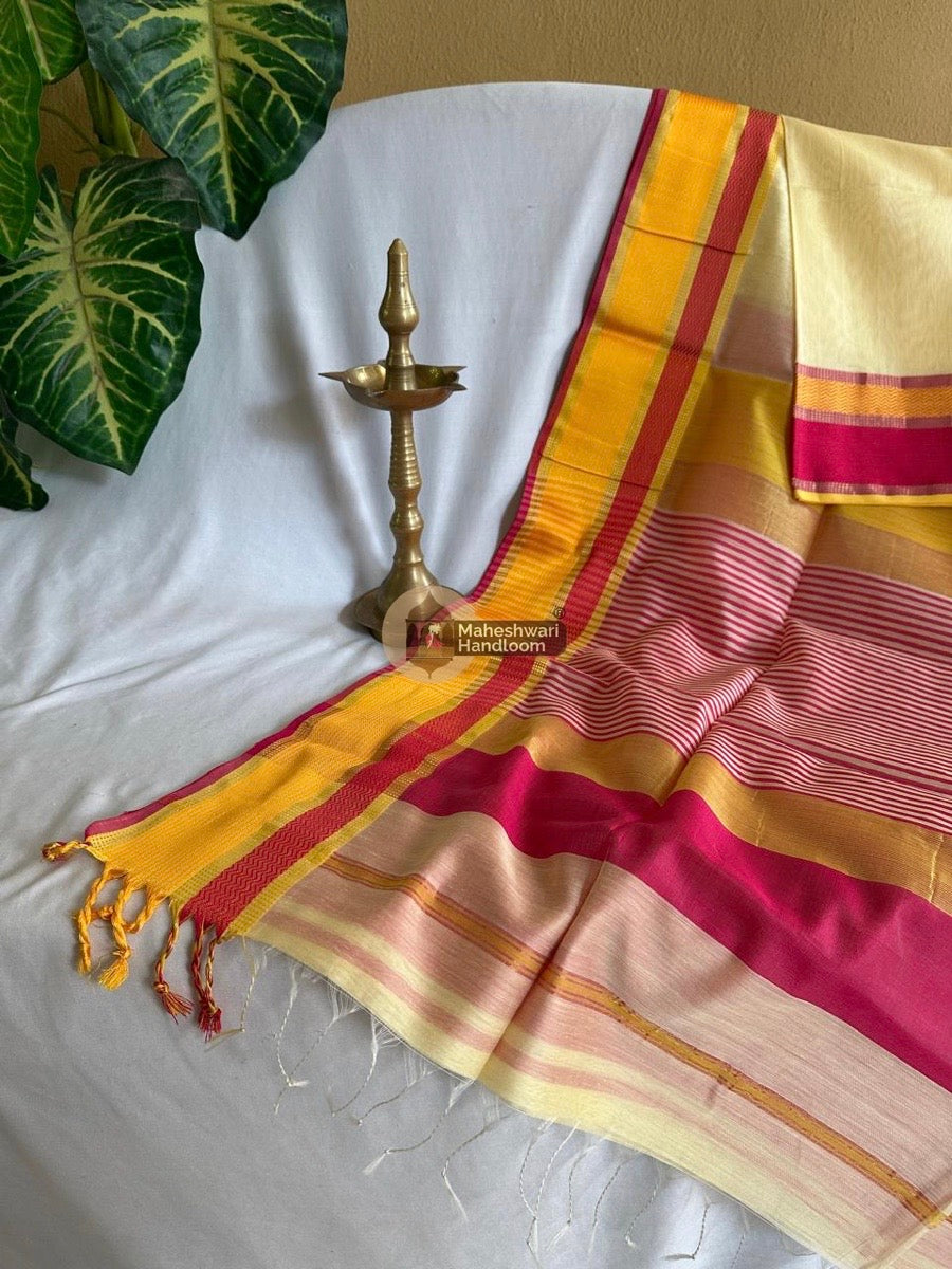 Maheshwari Cream Yellow Ganga Jamuna Rewa Border Saree 017