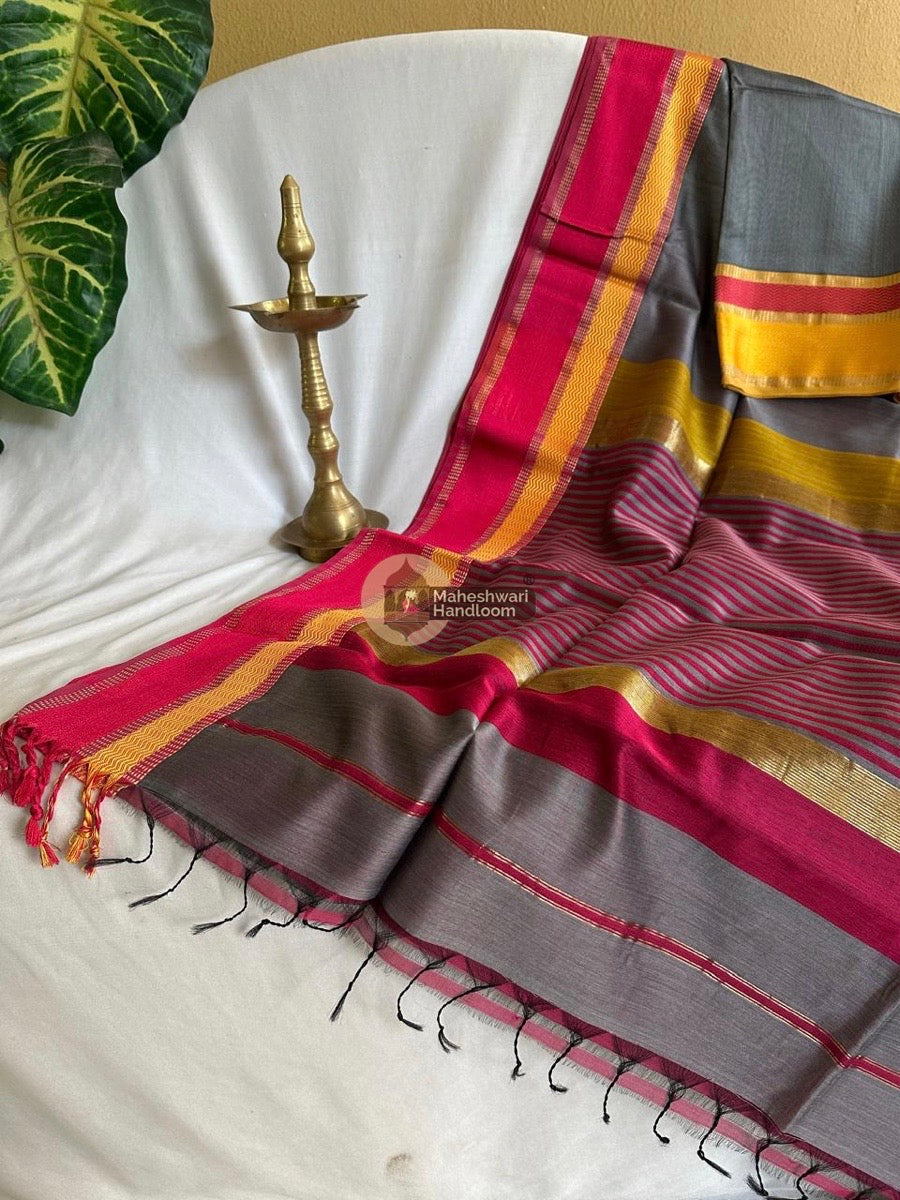 Maheshwari Grey Ganga Jamuna Rewa Border Saree 05