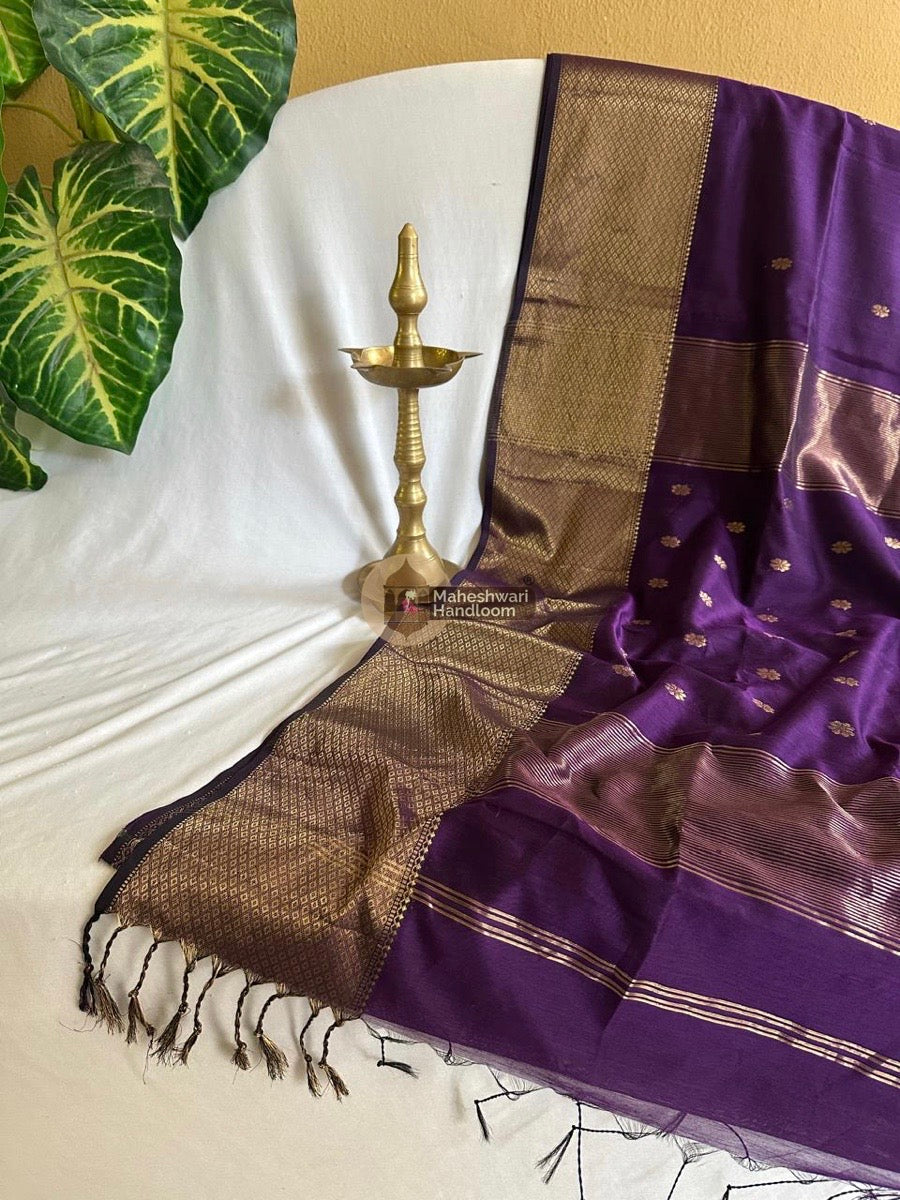 Maheshwari Purple Zari Skirt Butti Saree 030