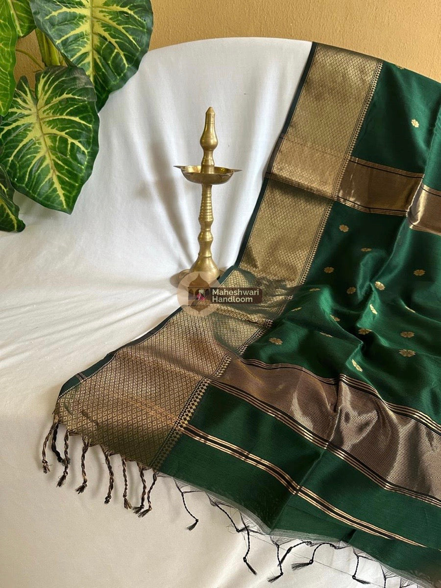 Maheshwari Green Zari Skirt Butti Saree 031