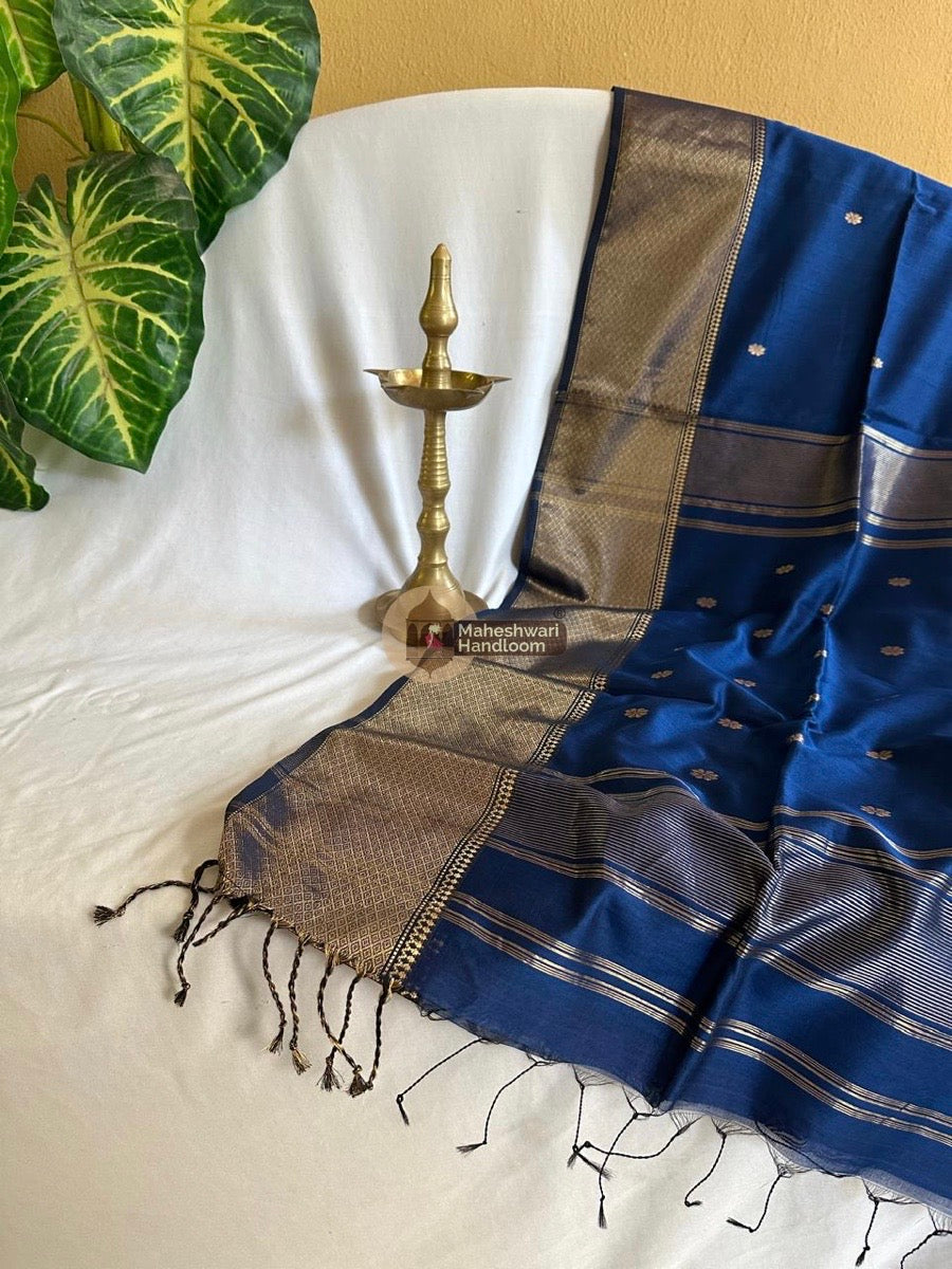 Maheshwari Royal Blue Zari Skirt Butti Saree 03