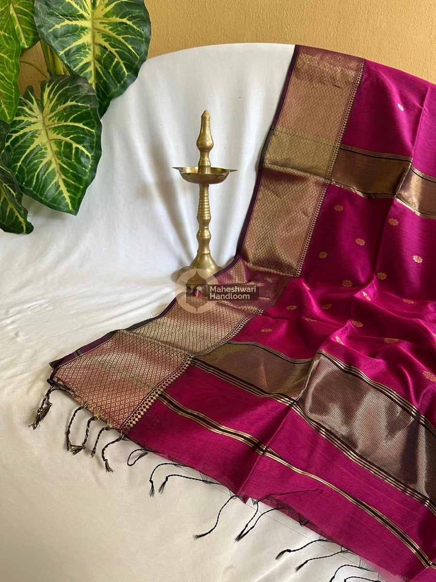 Maheshwari Magenta Zari Skirt Butti Saree 041
