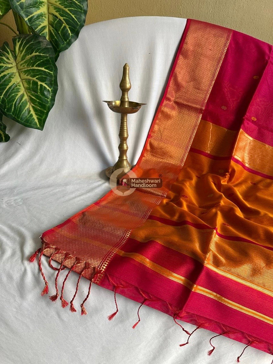Maheshwari Magenta Zari Skirt Butti Saree 018