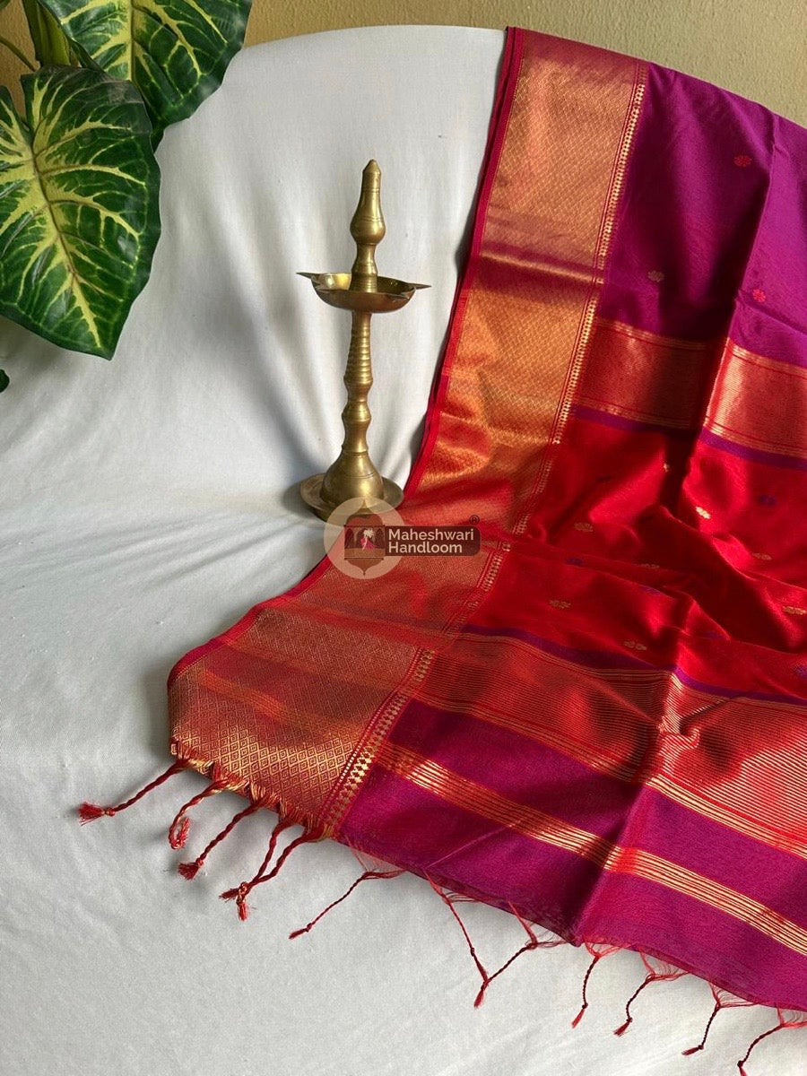 Maheshwari Magenta Zari Skirt Butti Saree 06