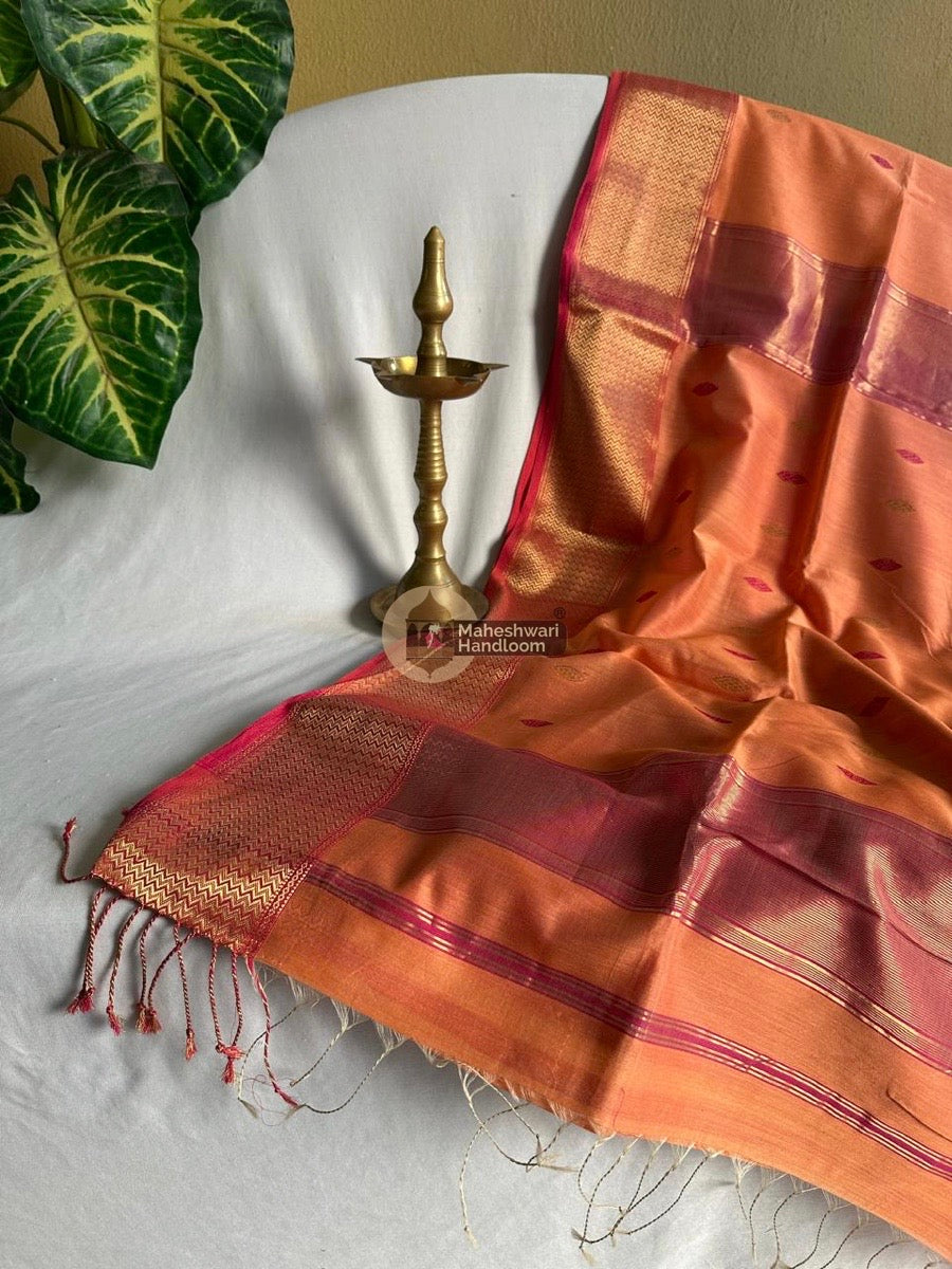 Maheshwari Peach Zari Skirt Butti Saree 032