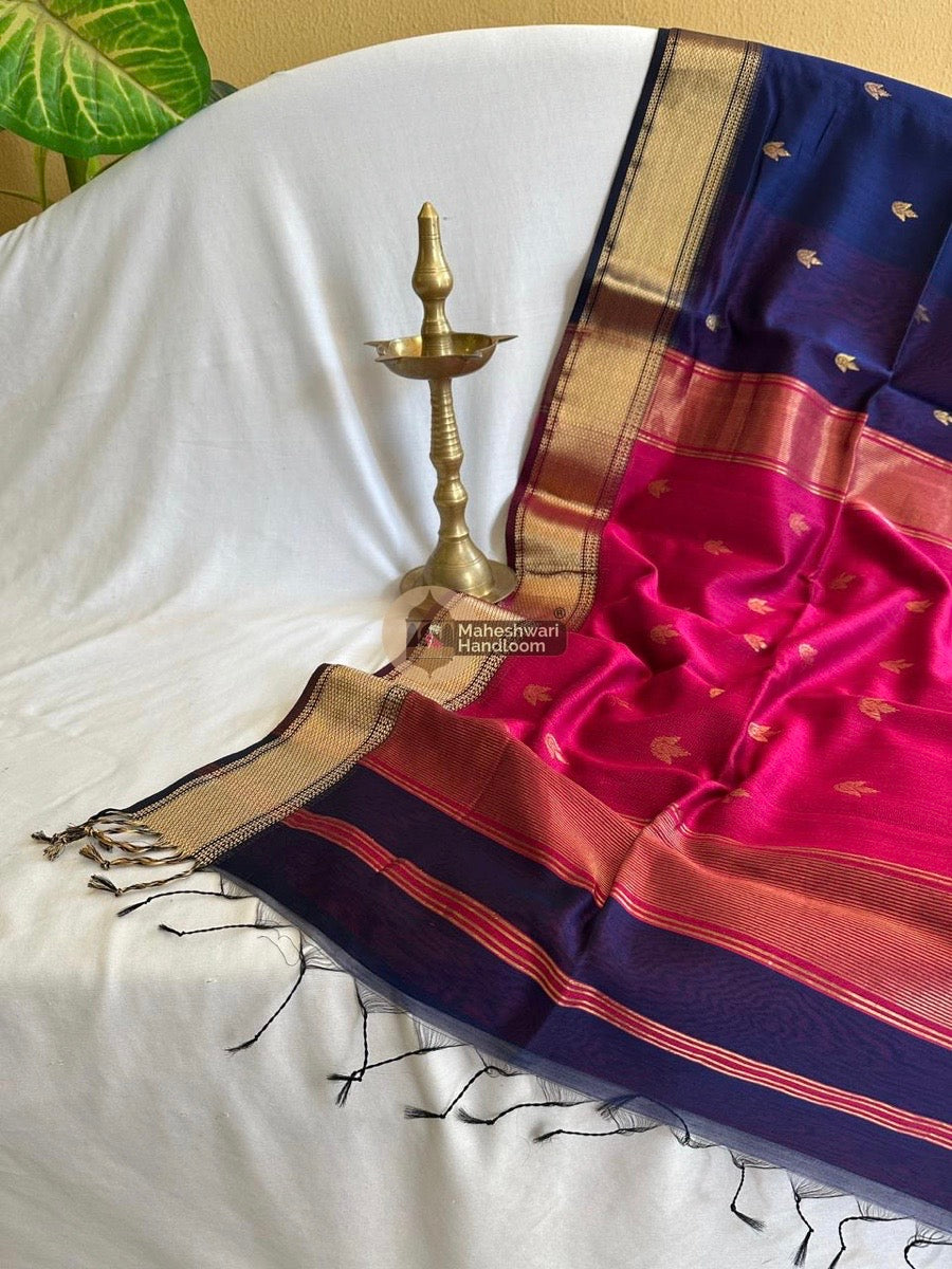 Maheshwari Navy Blue Zari Butti Saree 07