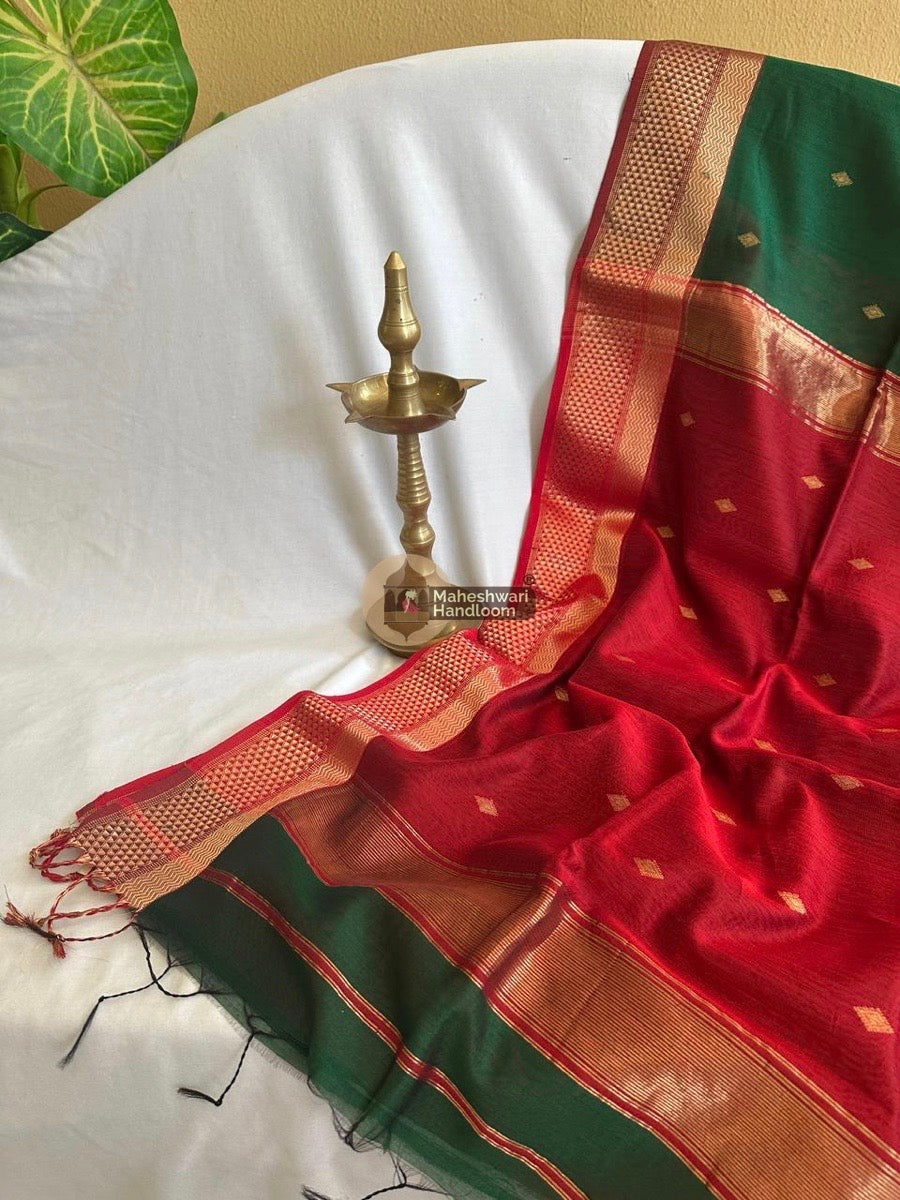 Maheshwari Green Zari Butti Saree 15