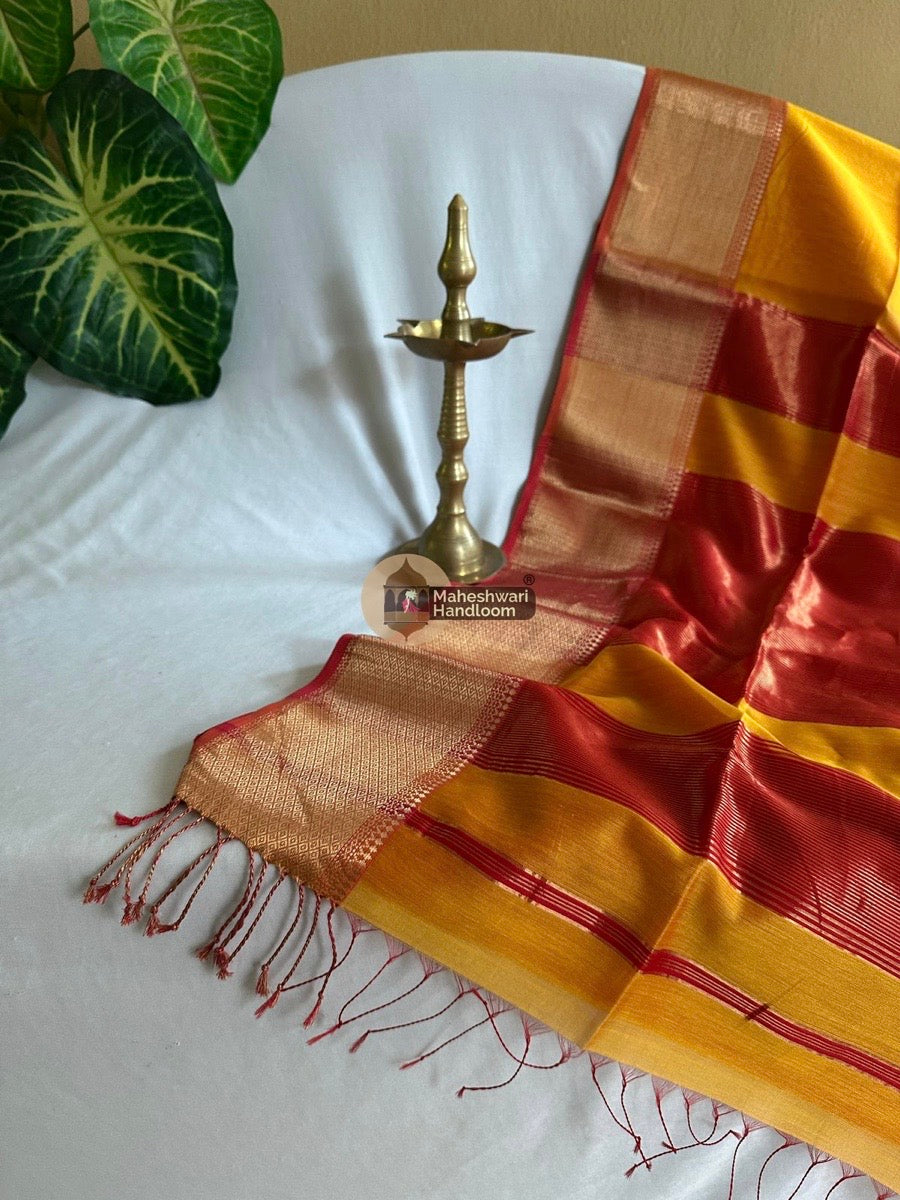 Maheshwari Turmeric Yellow Zari Skirt Saree 011