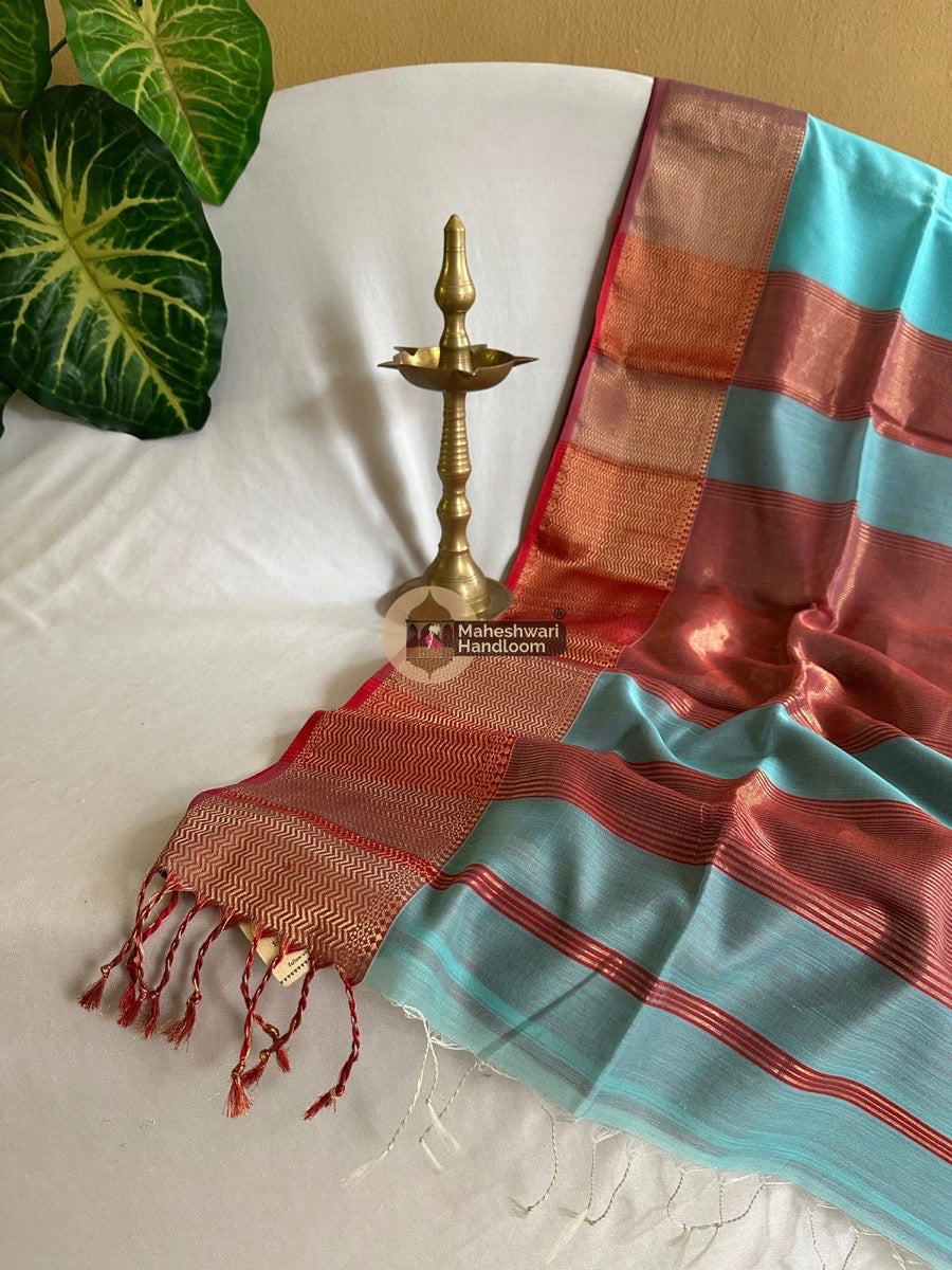 Maheshwari Sky Blue Zari Skirt Saree 08