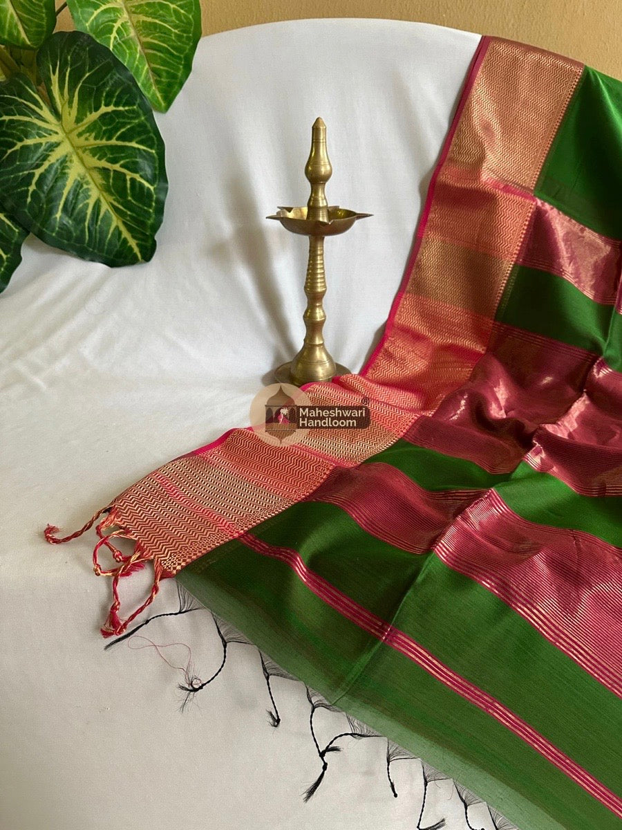 Maheshwari Green Zari Skirt Saree 04