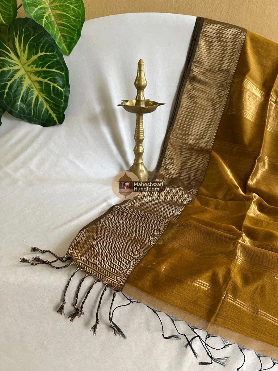 Maheshwari Mustard Zari Skirt Saree 06