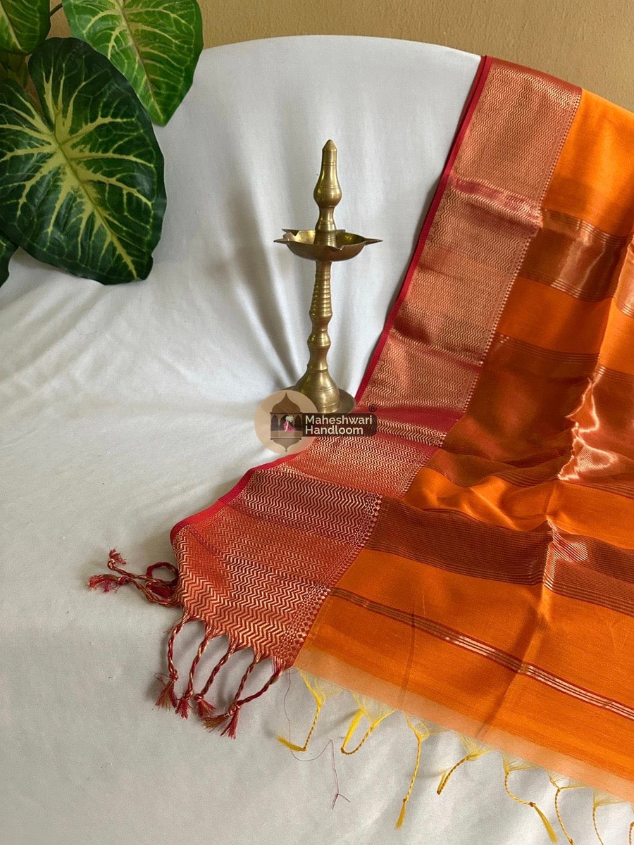 Maheshwari Orange Zari Skirt Saree 05
