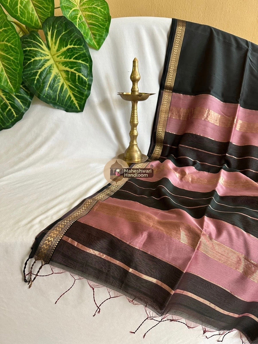 Maheshwari Black Rasta Lehar Saree 02