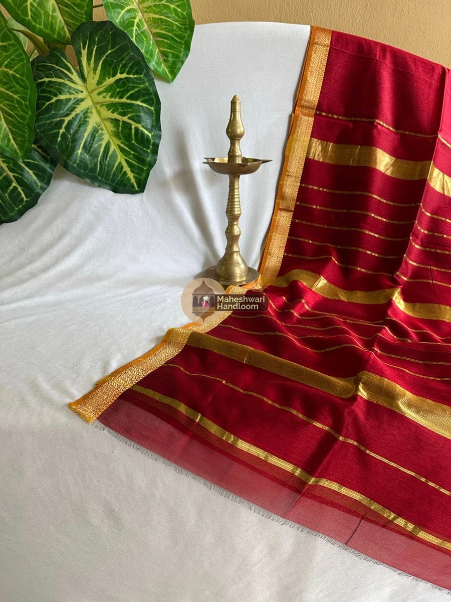 Maheshwari Maroon Rasta Lehar Saree 06