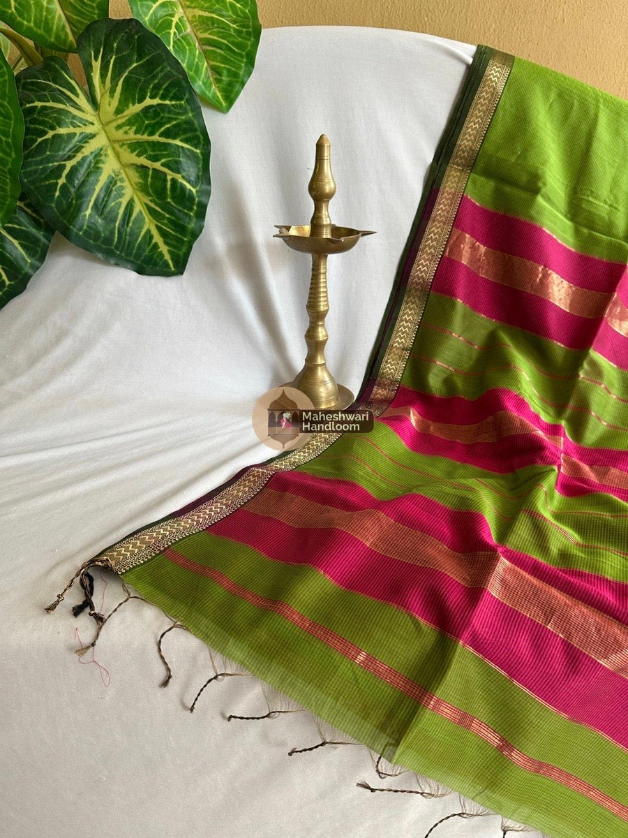  Maheshwari Parrot Green Rasta Lehar Saree 016