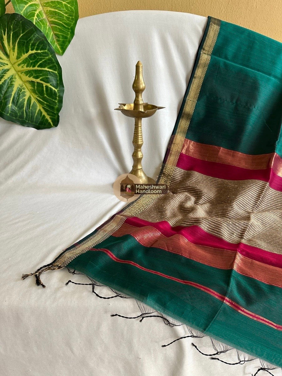 Maheshwari Green Gicha Weaving Saree 018