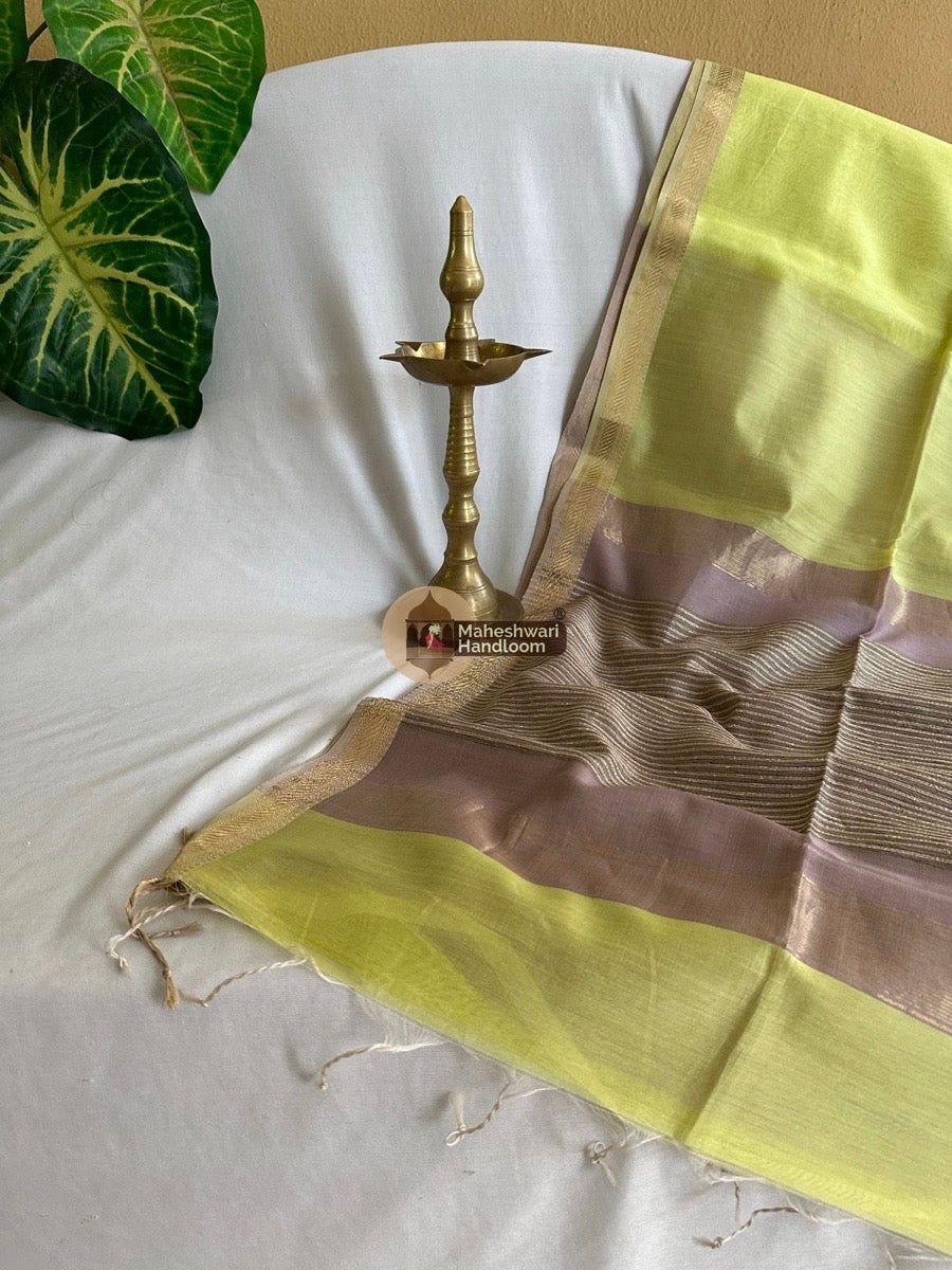 Maheshwari Yellow Gicha Weaving Saree 015